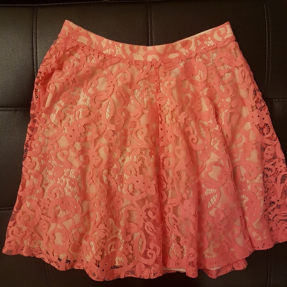 pink lace mini skirt H&M - Picture 5 of 9